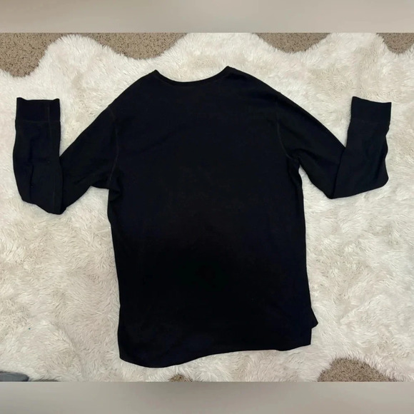 Croft & Barrow long sleeve men’s crew neck tshirt - Picture 3 of 5